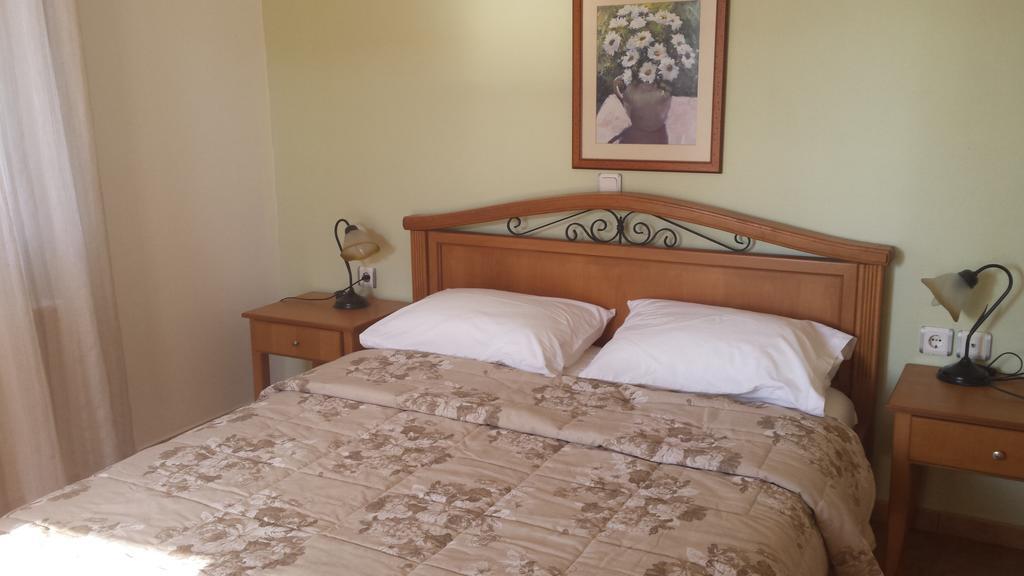 Sirines Apartments 古卡斯特隆 客房 照片
